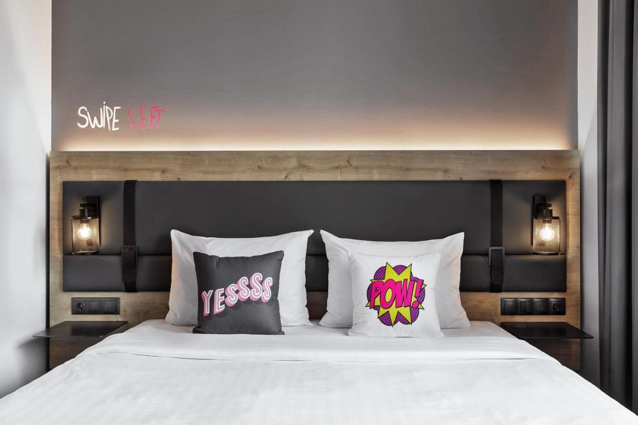 Moxy Bucharest Old Town Hotel Bagian luar foto